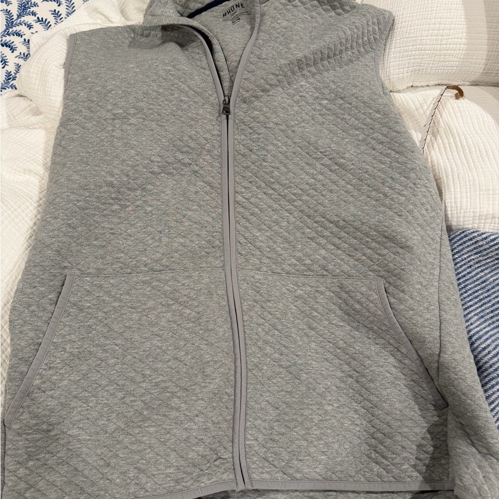 RHONE Light Gray Gramercy Quilted Vest XL